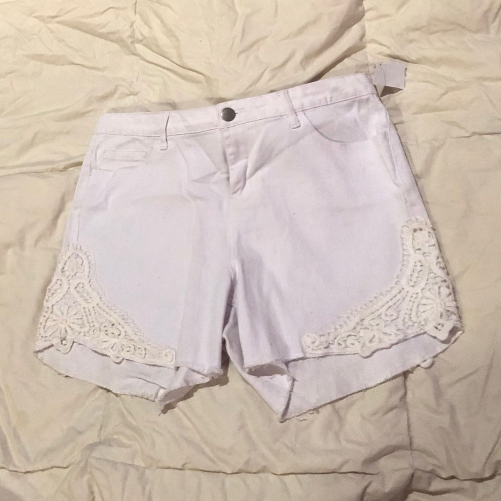 White high waisted shorts with pretty lace detailing